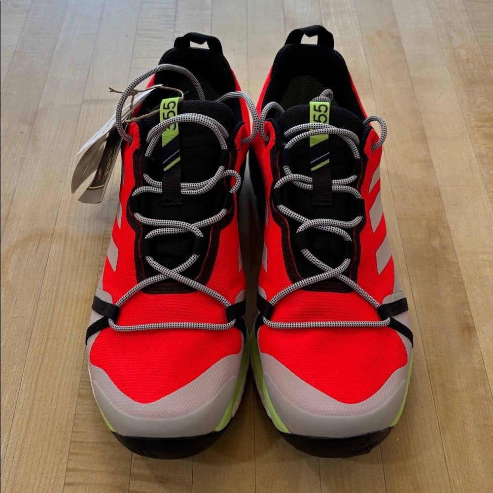 NWT Adidas Men's Terrex Skychaser Lt GTX Track Shoe‎ Size US 9 EH2426 Red